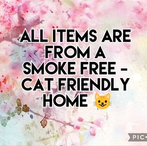 Smoke Free - Cat friendly